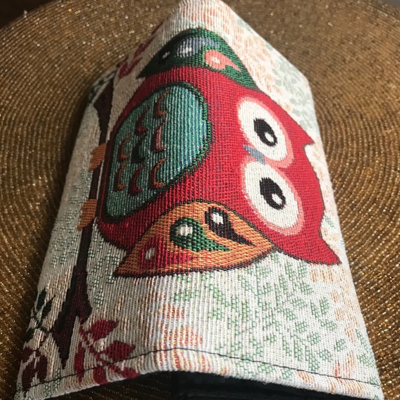 ๐NWOT๐ Tapestry Cotton Woven Clutch w/ Red Owl๐ฆ - Picture 2 of 4